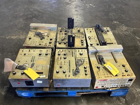 (LOT) BUS CONTROLLER, RT-1449, & ASSORTED TEST PANELS