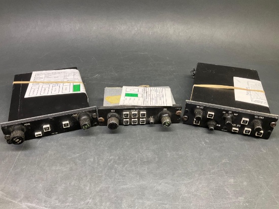 COLLINS DCP-85G DISPLAY CONTROLLER 622-8680-001, CHP-86B COURSE CONTROLLER 622-6899-001 & HCP-74 HSI