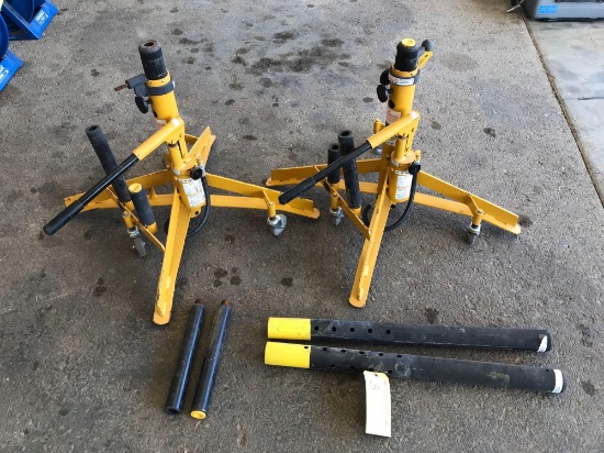 MEYERS 24", 3 TON AIRCRAFT JACKS WITH 19 & 31 INCH TUBES WITH 12 INCH SCREW IN EXTENSIONS (BOTH