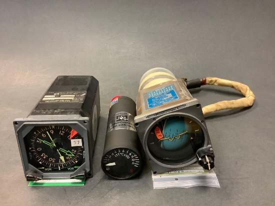 ITT INDICATOR H900K-243 (UNKNOWN CONDITION) & BER ALTIMETERS