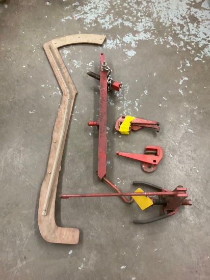 (LOT) MOONEY LANDING GEAR TOOLS & CONTROL SURFACE BOARD