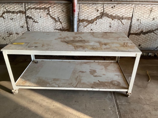 6' TABLE ON CASTORS