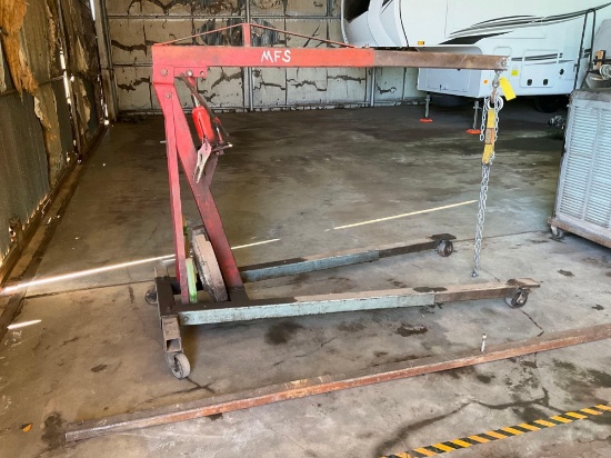 ENGINE HOIST