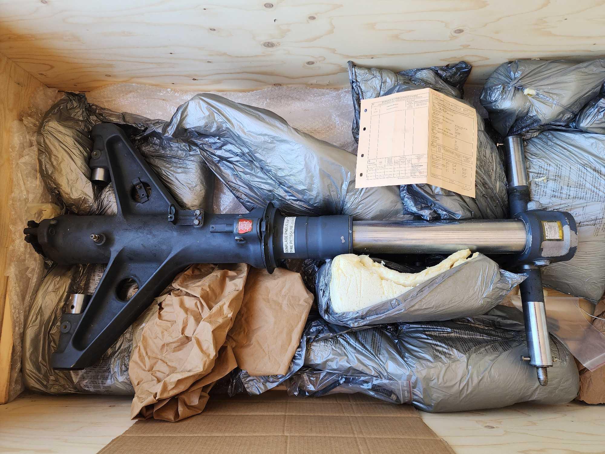 NOSE GEAR ASSY C23943-209 ALT# 704A41420052 | Proxibid