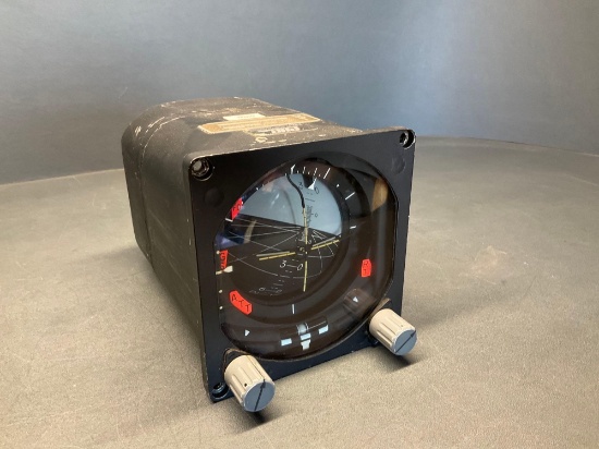 ATTITUDE INDICATOR 111303-4 (NO TAG/CONDITION UNKNOWN)