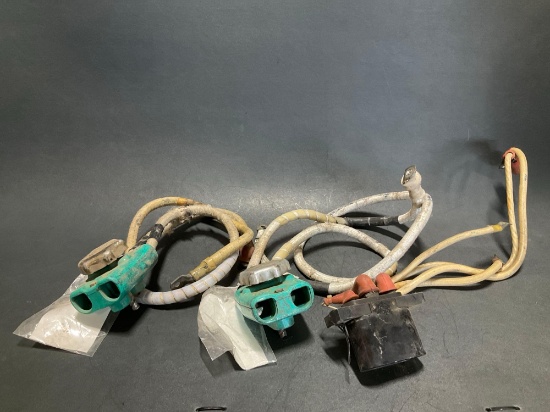 BATTERY CONNECTORS