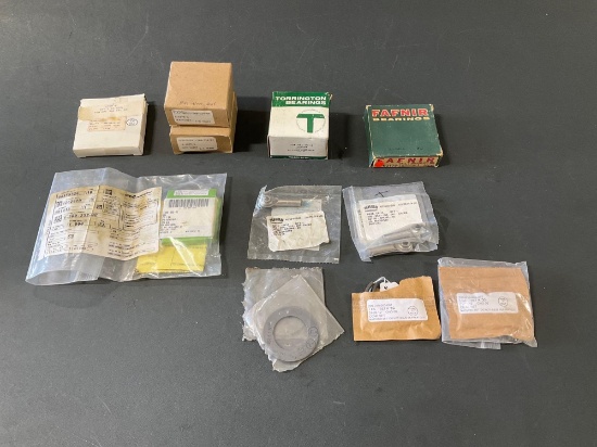 (LOT) NEW BEARINGS & SEALS 1-300-232-02, 1-300-334-04, 206-010-003-007, 206-064-103-001,