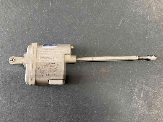 LINEAR ACTUATOR 206-062-721-113, S/N H120897X