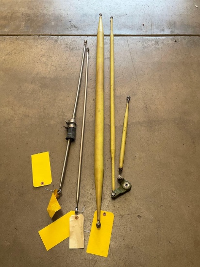(LOT) GOVERNOR CONTROL RODS 206-062-713-001 (BENT) & BELLCRANK/ROD ASSY