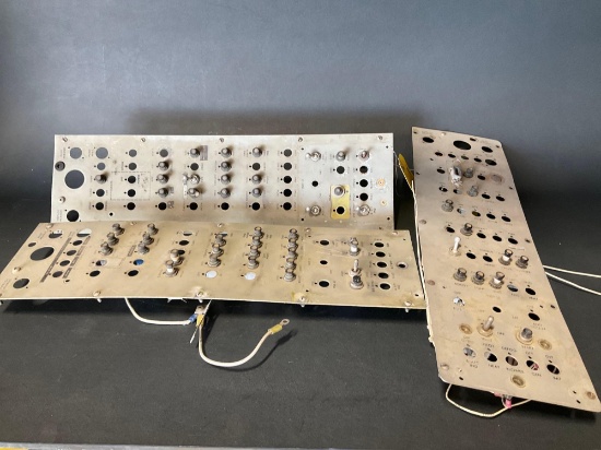 (LOT) BELL 206 CIRCUIT BREAKER PANELS
