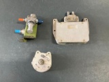 (LOT) DAMPERS & VALVE