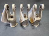 MAIN ROTOR GRIPS 206-011-132-9 (66 & 71 HRS REMAINING)