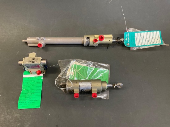 LEAR 45 & CHALLENGER ACTUATORS & VALVES 660085-2, 2417015-3 & 5540-5 (ALL NEED REPAIR)