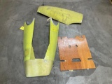(LOT) PIPER FLOOR BOARD & SKINS