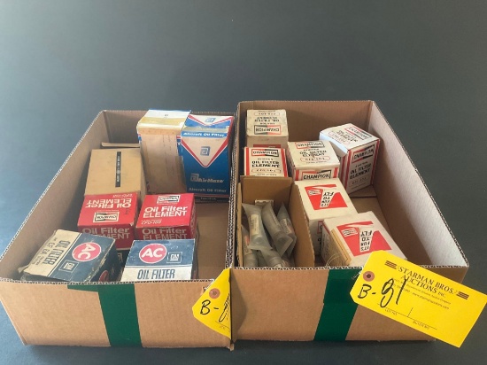 (LOT) HM41E SPARK PLUGS & MISC OIL FILTERS