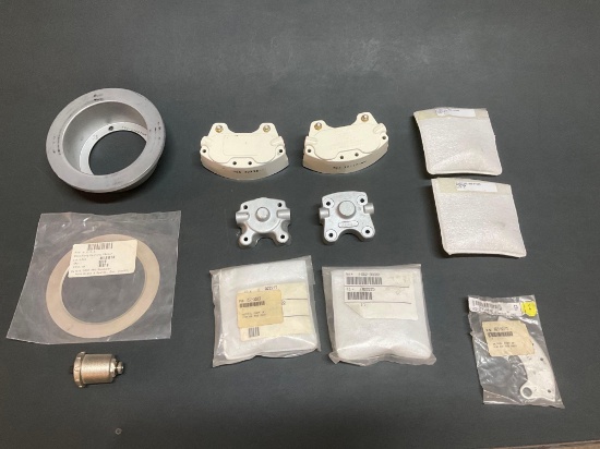 CLEVELAND CALIPER HOUSINGS & NEW PISTONS 061-30792, 061-30119, 061-03700, 062-01500, 062-30022,