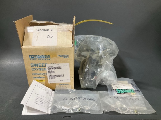 CREW OXYGEN MASK 174250-15, OXYGEN LINE S1723-5 & MASK C166005-0205