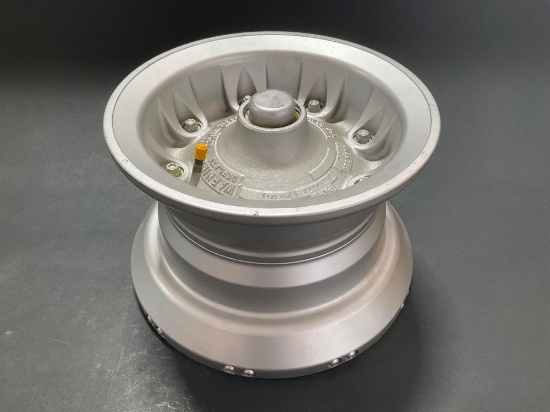 N.O.S. GOODYEAR 24 X 7.7 WHEEL ASSY 9543939