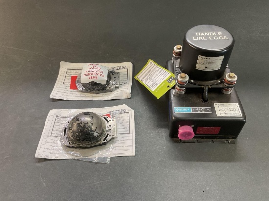 (LOT) C-14A COMPASS (RAI) & REJECTED FLUX VALVES (ALL BEING SOLD FOR PARTS)