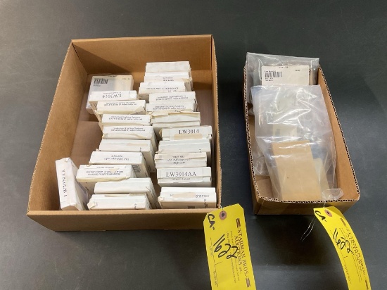 BOXES OF POST LIGHTS 572-636, ETC & INSTRUMENT LIGHTS LW3014AA, 10-00506, LW3014, ETC