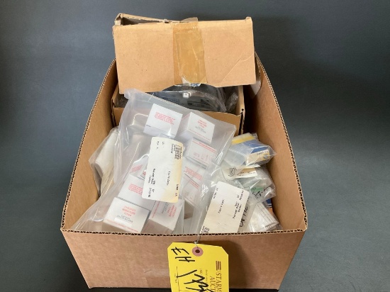 (LOT) FALCON LANDING LIGHT 4270517 (APPEARS NEW/NO PAPERWORK) WHELEN INVENTORY & LIGHT BULBS