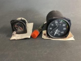 (LOT) BEECHCRAFT TACHOMETER 50-380010-23 & CESSNA CLOCK