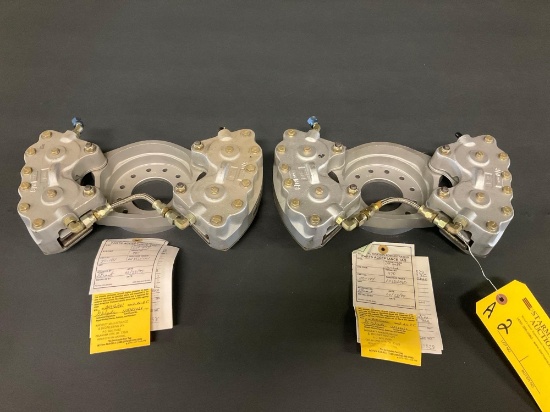 NEW CLEVELAND KING AIR BRAKE CALIPER/MOUNTING PLATE ASSYS 30-144