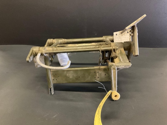 CESSNA ARTICULATING LOWER SEAT FRAME