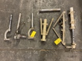 (LOT) BONANZA L/G BRACES & INVENTORY