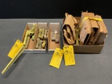 BOXES OF ELEVATOR HORNS 104-5214041-1 & OTHER CONTROL SURFACE ARMS 35-825174, 35-820094-2, ETC