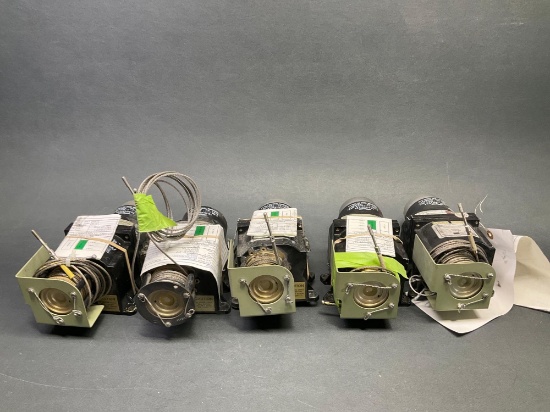 SB-201/SM-200 SERVOS 4006719-922 & -910