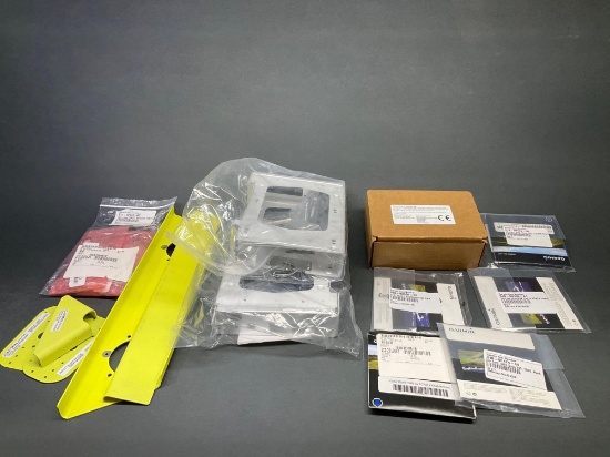 (LOT) GARMIN INVENTORY