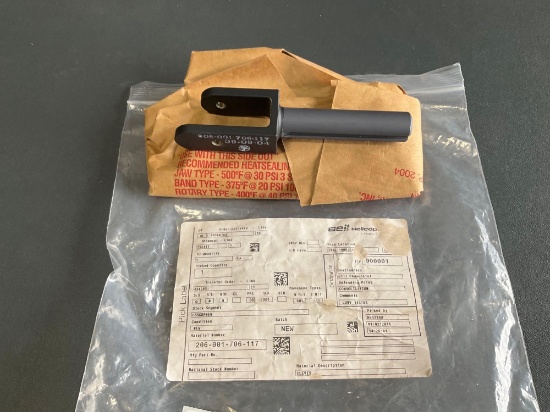 NEW CLEVIS 206-001-706-117