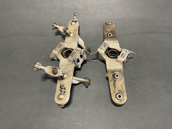 BELL 407 TAIL ROTOR YOKE ASSYS 407-012-101-113FM/406-012-102-109 (NO PAPERWORK)