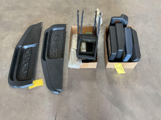 BOXES OF BELL 407 INTERIOR DOOR PANELS & INV