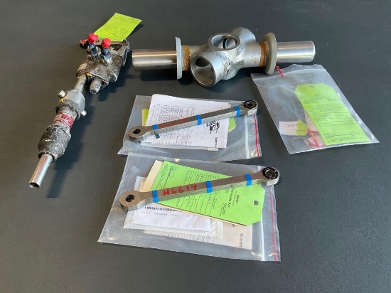 (LOT) AGUSTA 109 TAIL ROTOR YOKE 109-0131-06-101 (REQUIRES INSP) T/R STRAPS & TAIL ROTOR SERVO