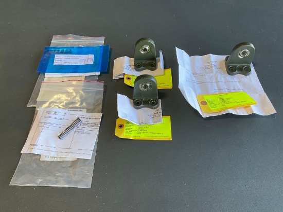 (LOT) NEW SPRINGS 109-0406-52-105 & -107 & TRANSMISSION FITTINGS 109-325-08-1 (NDT INSPECTED)