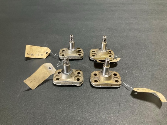 (4) BELL 206 ATTACH MOUNTS 206-033-513-001