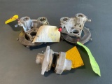 MLG BRAKE ASSY 109-0500-14-102 & -102 (REMOVED SERVICEABLE/DUE INSPECTION) & ROTOR BRAKE CALIPER
