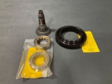(LOT) BELL TRANSMISSION BEARINGS & GEARS 204-040-269-003, 204-040-329-001 & 209-040-149-001