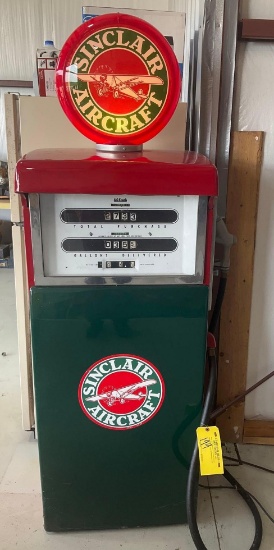 FUEL PUMP (THE GLOBE IS PLASTIC) NO INTERNAL PARTS/DISPLAY ONLY