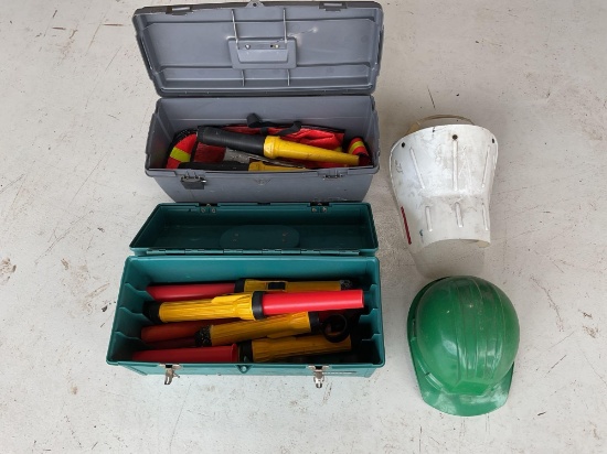 (LOT) AIRCRAFT MARSHALLING WANDS, VESTS & HARD HAT