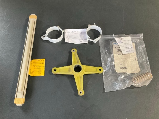 (LOT) NEW BEECHCRAFT SPRING 45-815091-3 & USED GEAR BOX SPIDER 45-810090, CLAMPS & BRACE