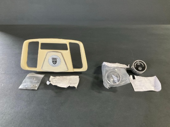 (LOT) BONANZA CONTROL YOKE & TRIM KNOBS