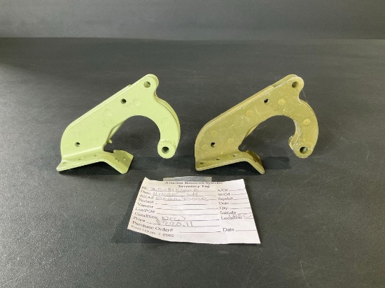 GEAR DOOR HINGES (BOTH APPEAR NEW)