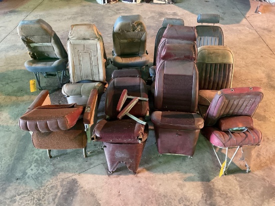 (Lot) Seats