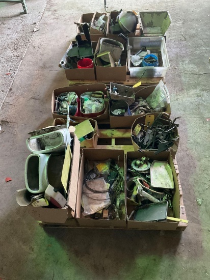 PALLETS OF AZTEC AND APACHE AIRFRAME