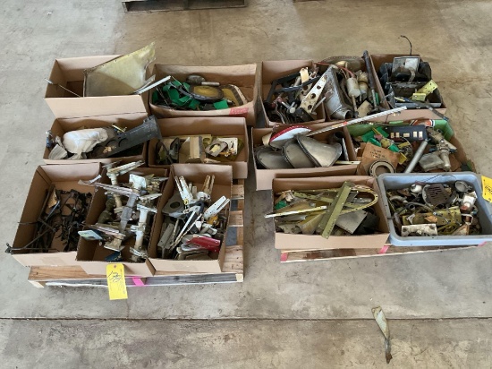 BOXES OF USED PIPER AIRFRAME