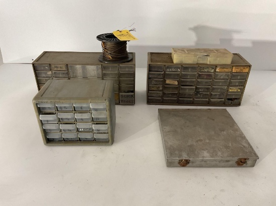 (LOT) CABINETS WITH HARDWARE