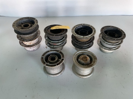 (LOT) WHEELS & WHEEL HALVES